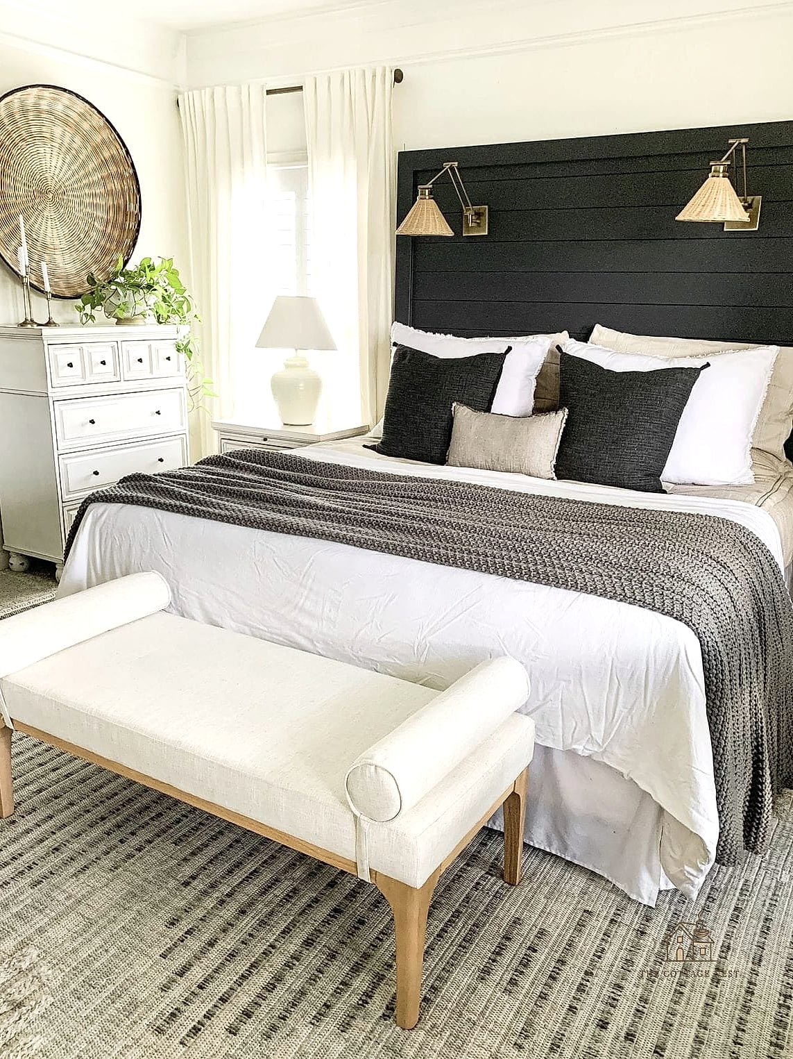 23 Beautiful Master Bedrooms Decor Ideas to Transform Your Space 12 A Bench at the Foot of the Bed