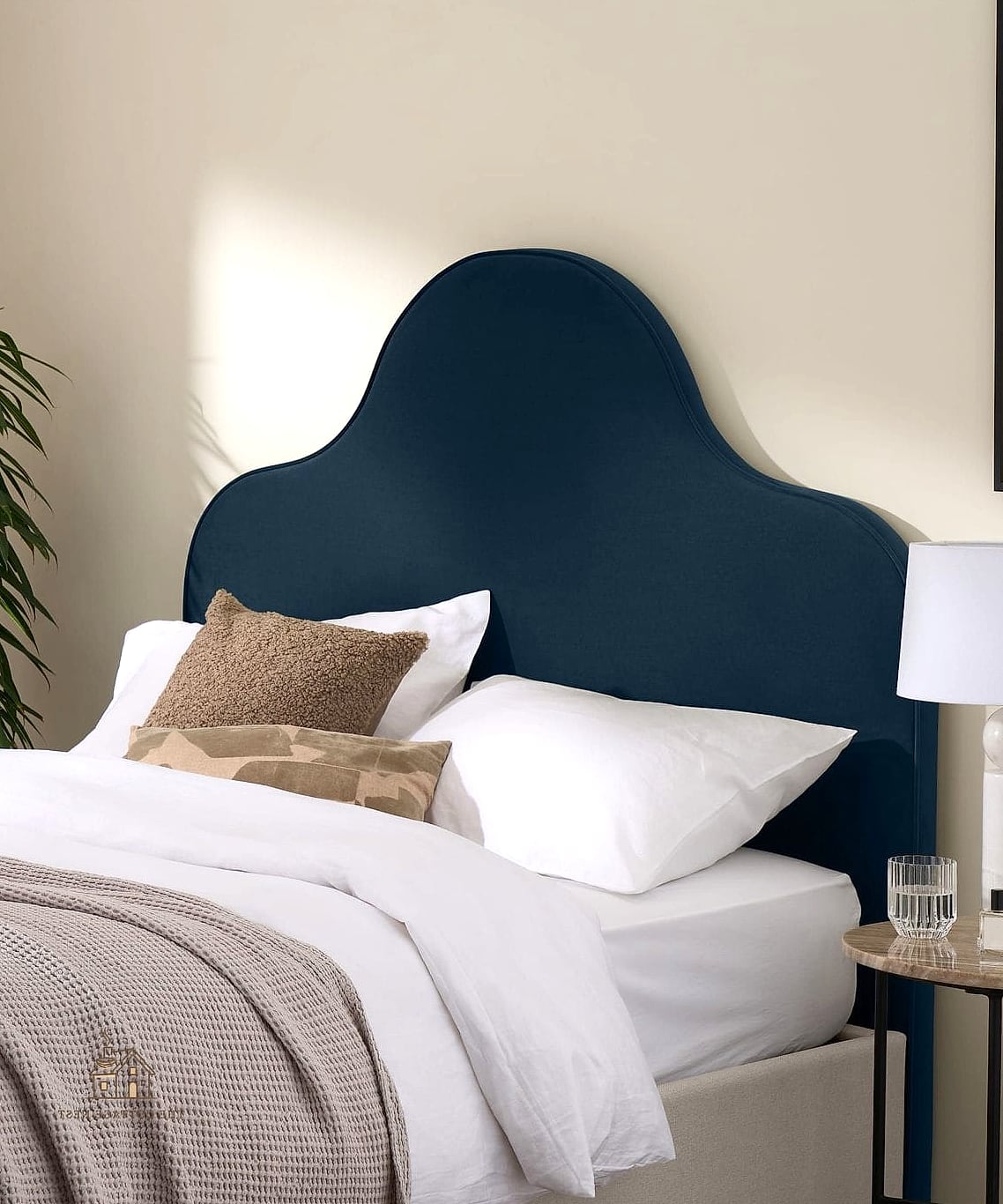 24 Beautiful Blue And Cream Bedroom Ideas to Transform Your Space 9 Blue Velvet Headboard with Cream Walls
