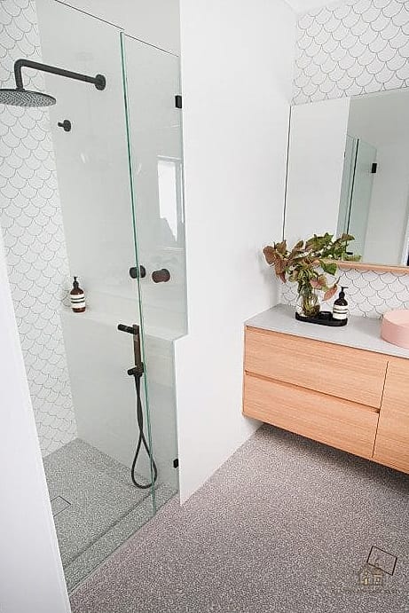 20 Dreamy Shower Storage Ideas to Try This Season 8 Built-In Ledge Shelving