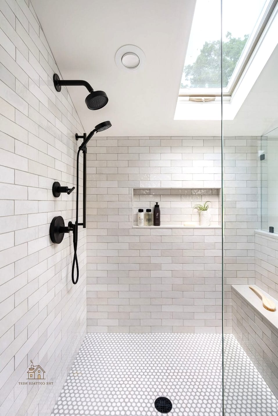 30 Cozy Shower Tile Ideas Worth Pinning 3 Classic White Subway Tile with Dark Grout