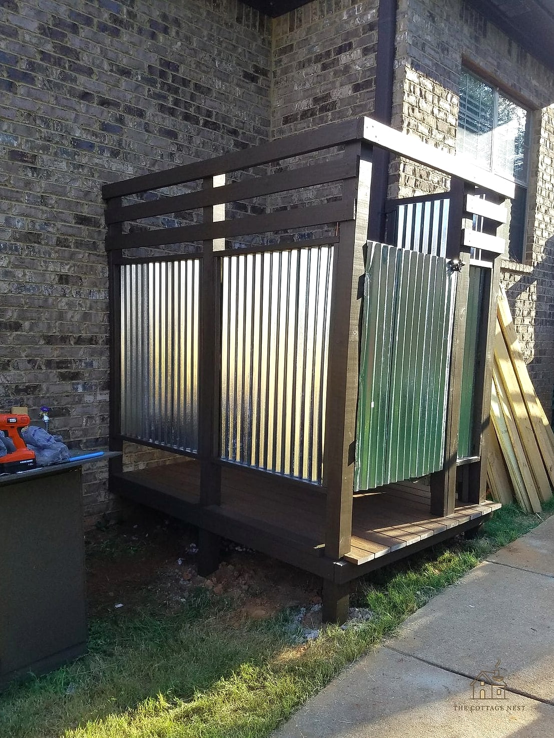25 Stunning Outdoor Shower Ideas You'll Absolutely Love 14 Corrugated Metal Panel Enclosure