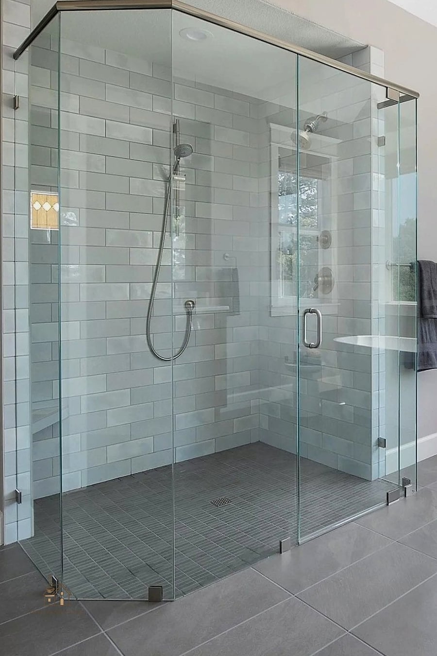 25 Brilliant Zero Entry Shower Ideas to Copy Right Now 26 Curbless Shower That Flows Into an Outdoor Space