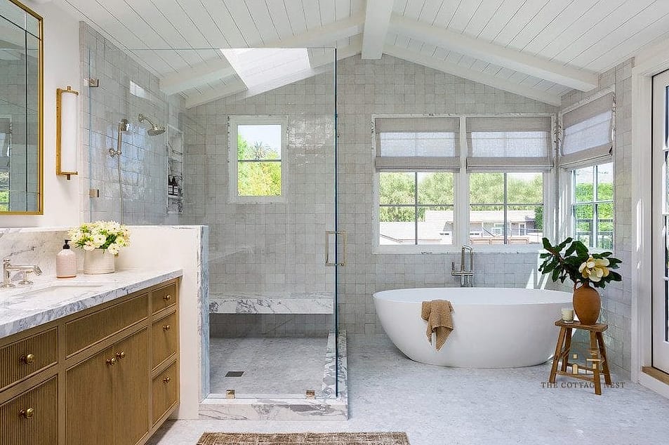 30 Dreamy Walk In Shower With Half Wall to Try This Season 14 Large Format Porcelain Slab Half Wall