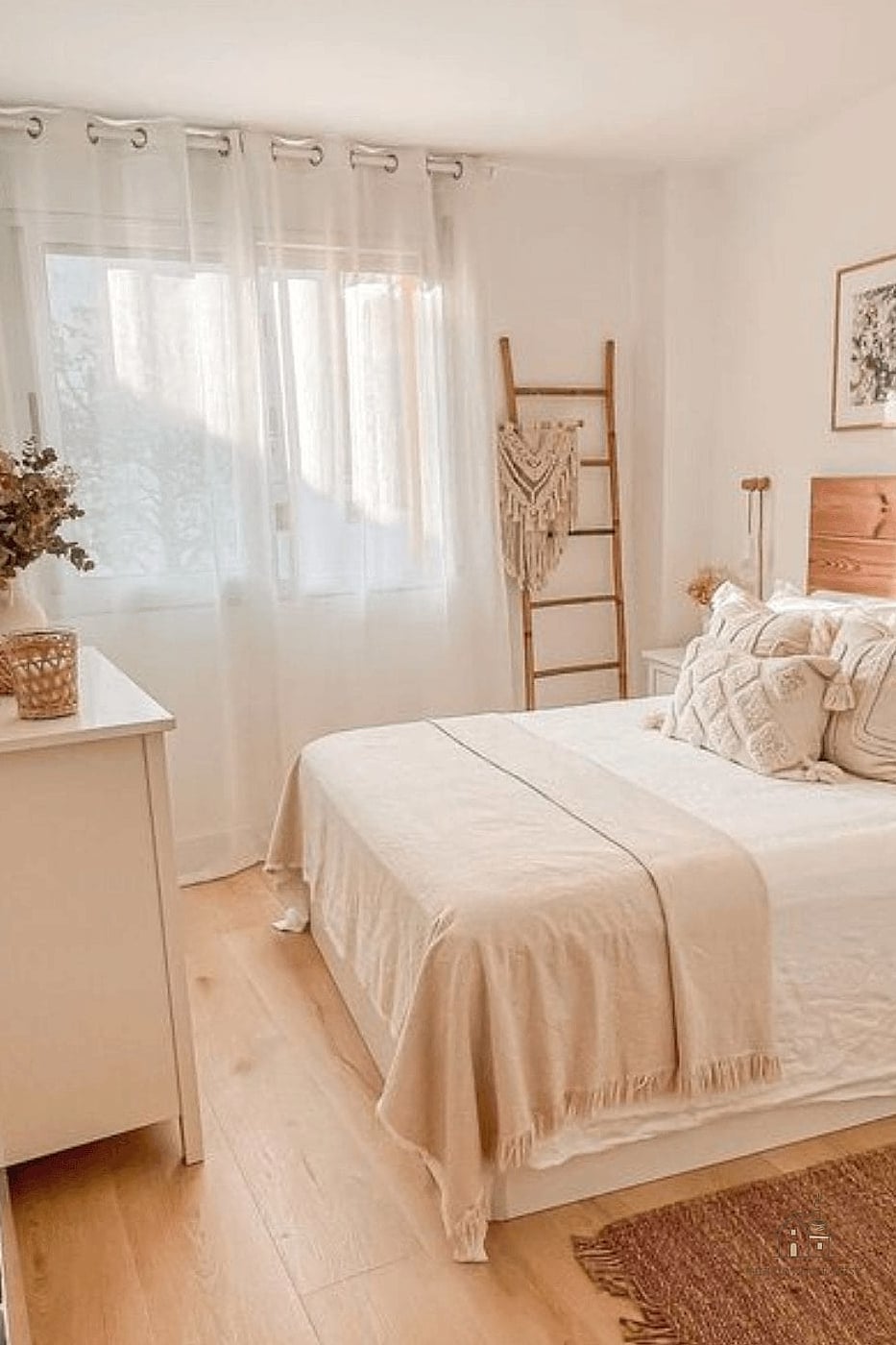 15 Stunning Small Bedroom Decor Ideas For Couples You'll Absolutely Love 7 Lean Into a Warm, Cohesive Color Palette