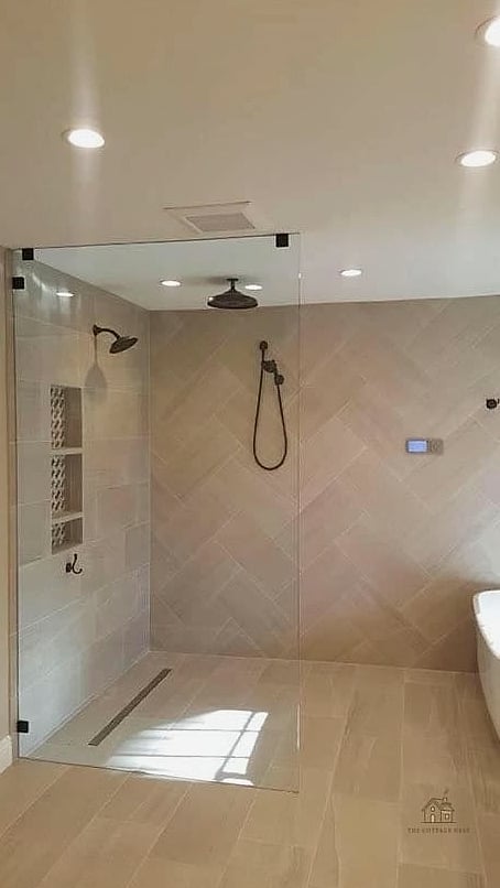 25 Brilliant Zero Entry Shower Ideas to Copy Right Now 2 Linear Drain Along the Back Wall