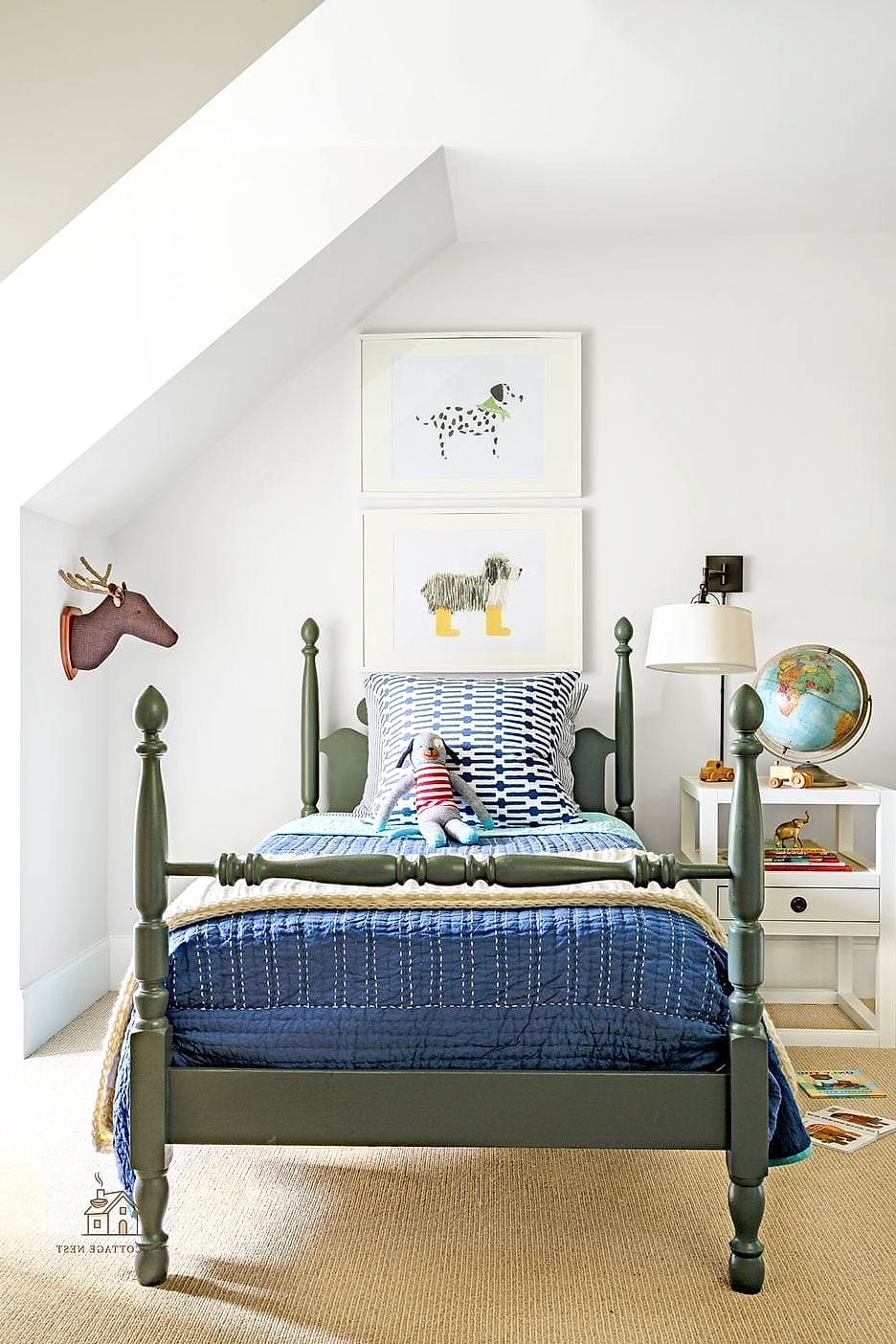 21 Chic Small Boys Bedroom Ideas for a Beautiful Home 16 Neutral Base with Colorful Textiles
