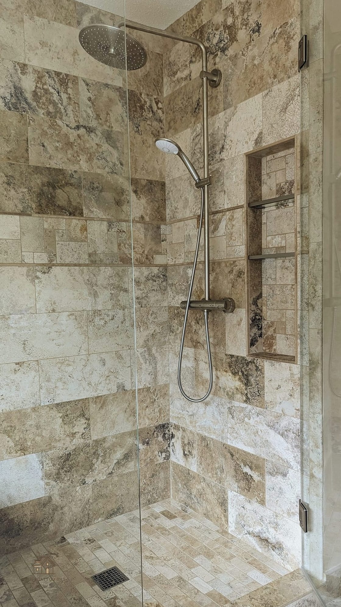 30 Cozy Shower Tile Ideas Worth Pinning 20 Neutral Travertine Tile