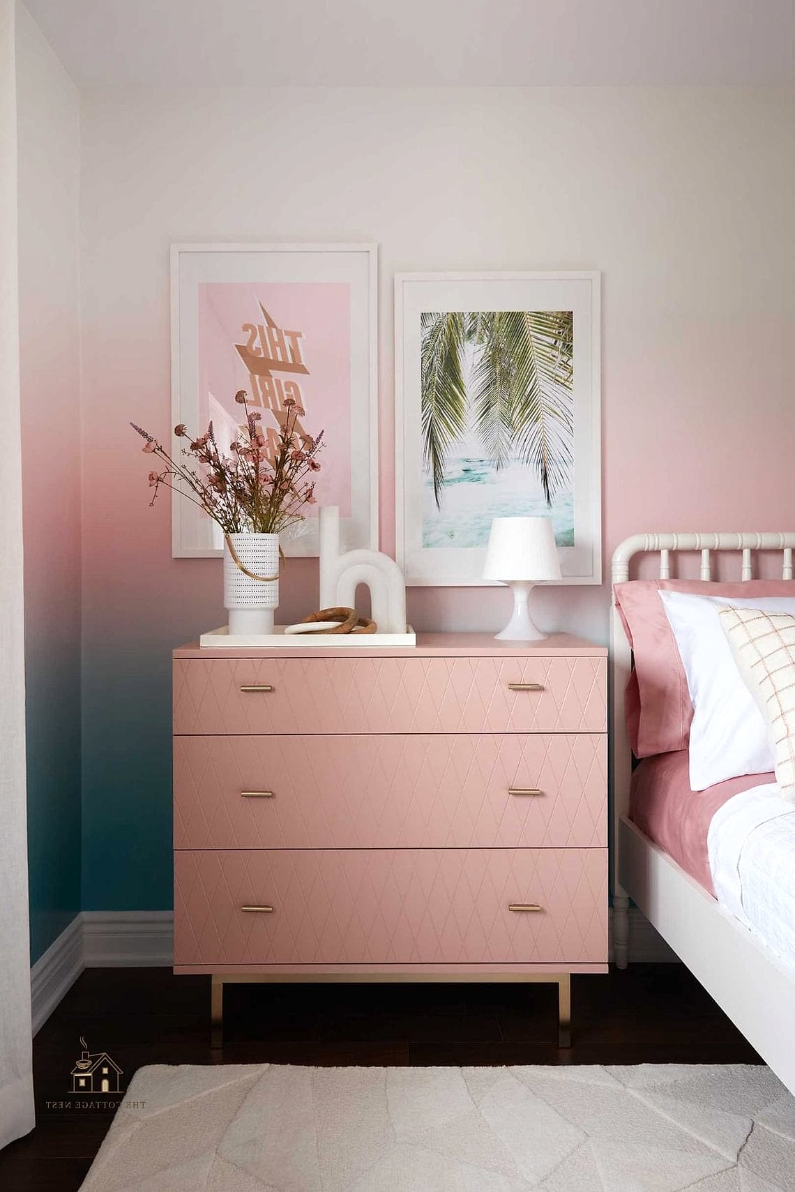 35 Chic Bedroom Feature Wall Ideas for a Beautiful Home 18 Ombre Paint Effect