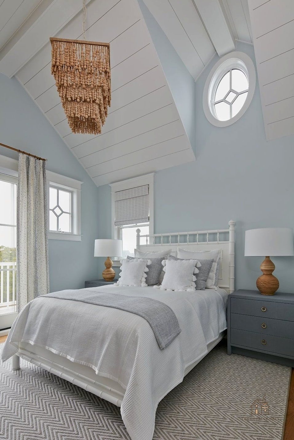 35 Gorgeous Coastal Bedroom Ideas That Are Totally Doable 15 Paint the Ceiling a Soft Sky Blue