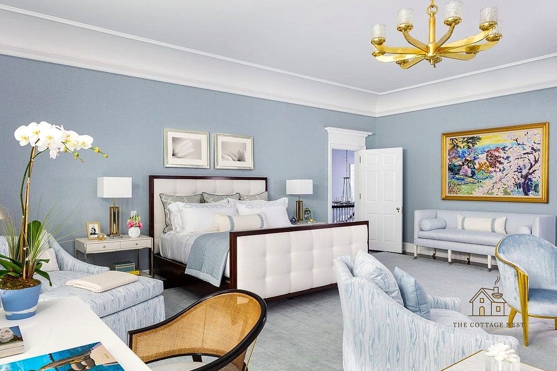 35 Gorgeous Blue And Cream Bedroom Ideas That Are Totally Doable 3 Powder Blue Walls with White Bedding