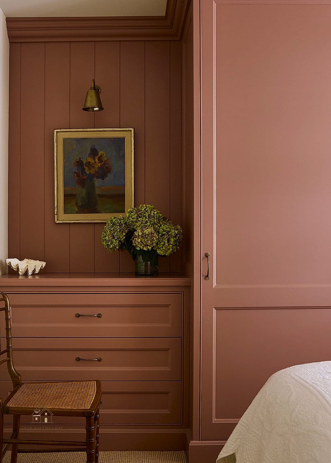 25 Stunning Color Drenching Bedroom You'll Absolutely Love 13 Soft Clay Pink