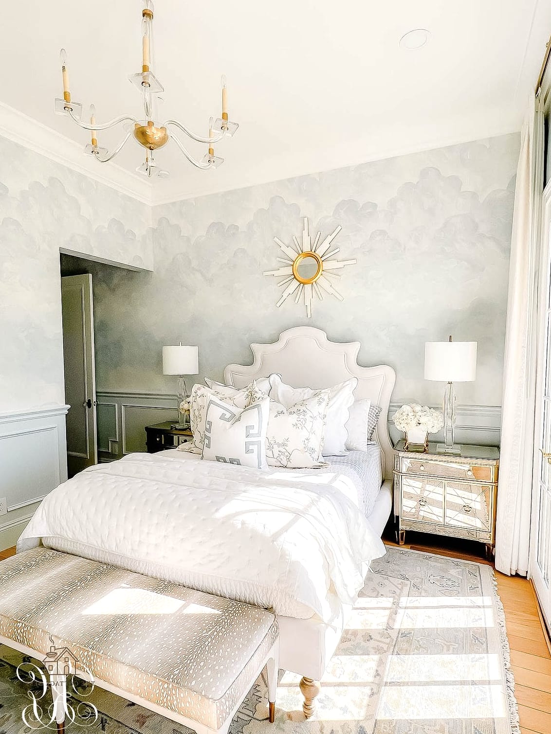 30 Dreamy Guest Bedroom Ideas to Try This Season 6 Go With a Wallpapered Accent Wall
