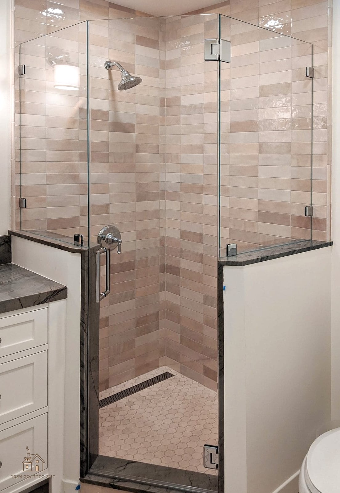 25 Dreamy Pony Wall Shower Ideas to Try This Season 4 Waterfall Edge Countertop Detail
