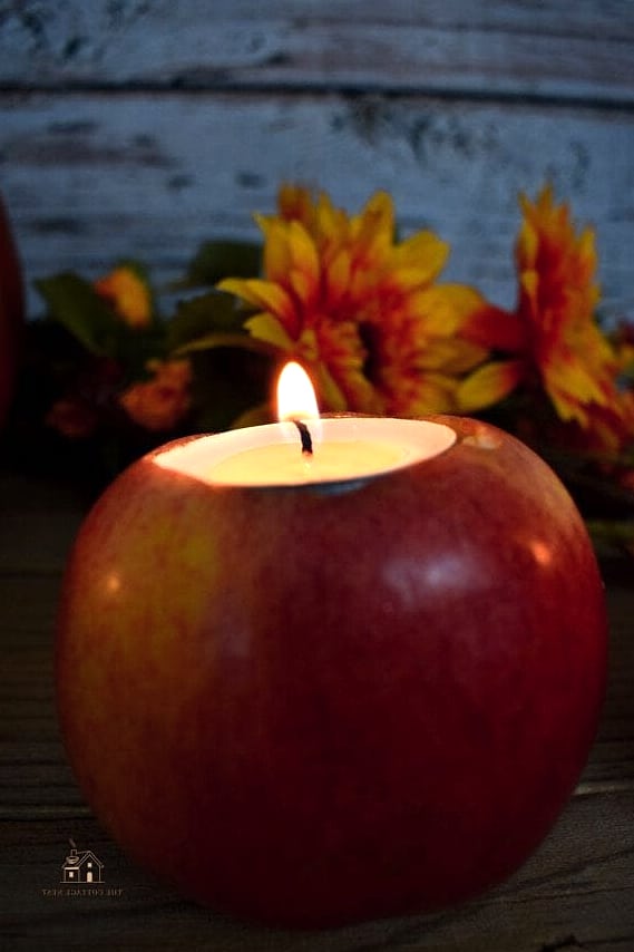 30 Quick Diy Fall Table Centerpieces on a Budget 6 Apple and Candle Centerpiece