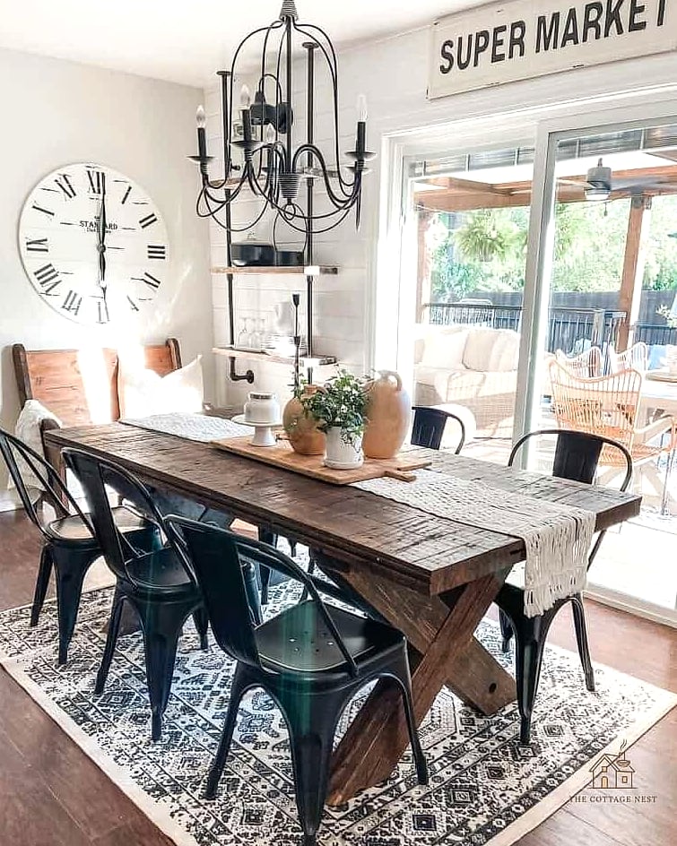 35 Gorgeous Farmhouse Dining Room Decor Ideas That Are Totally Doable 17 Black Metal Light Fixtures