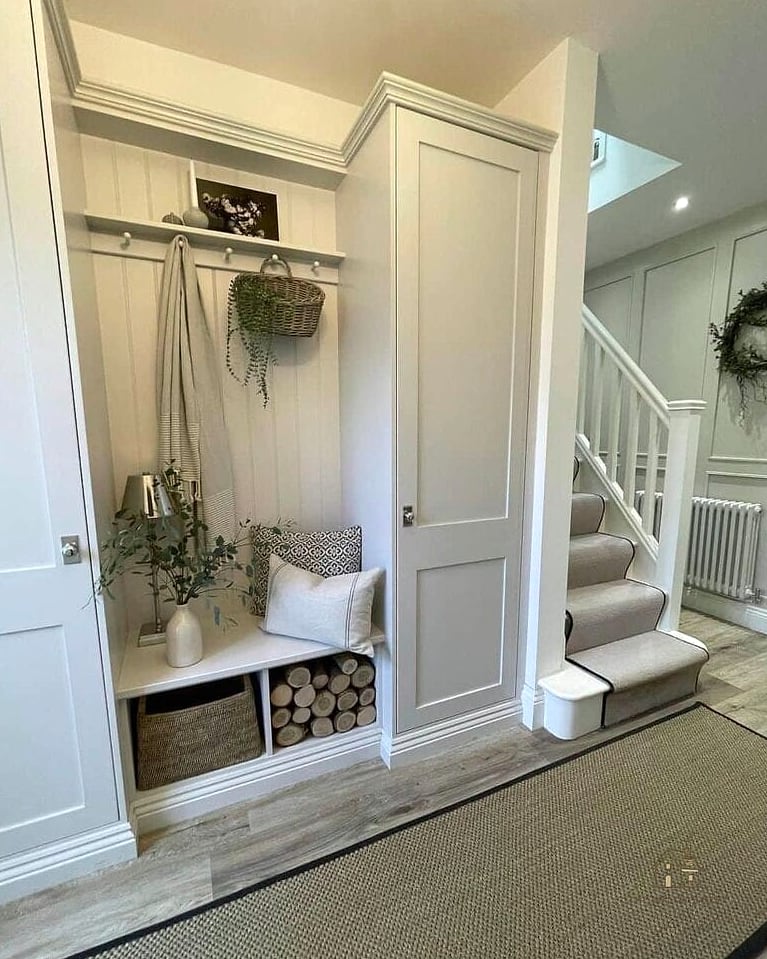 20 Cozy Apartment Entryway Ideas Worth Pinning 12 A Boot Tray to Protect Flooring