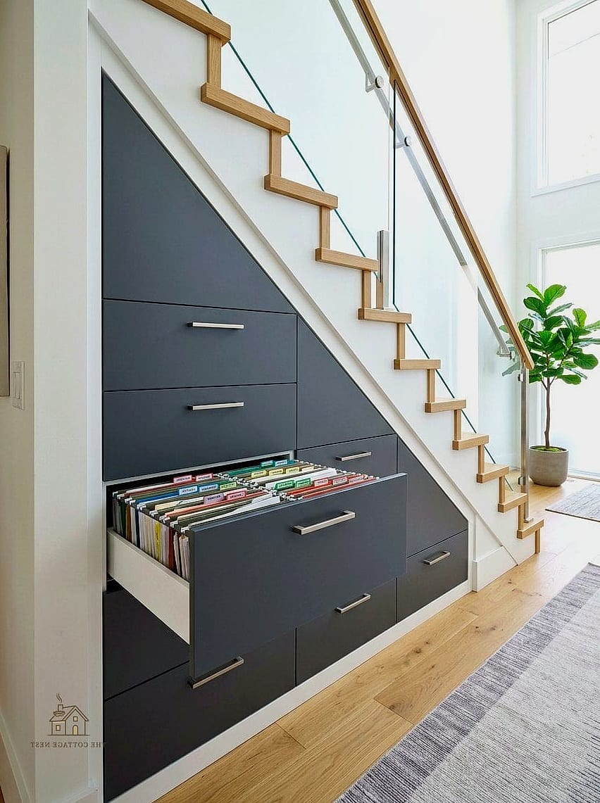 Built-In Filing and Mail Station