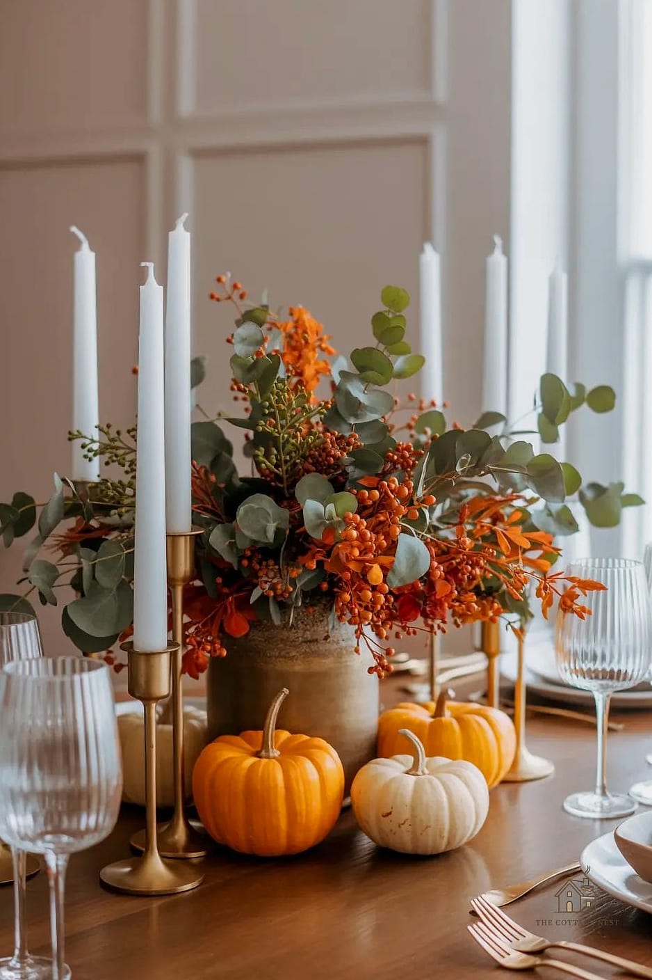 35 Beautiful Fall Table Centerpiece Ideas to Wow Your Guests 25 Chalkboard Place Card Centerpiece Combo
