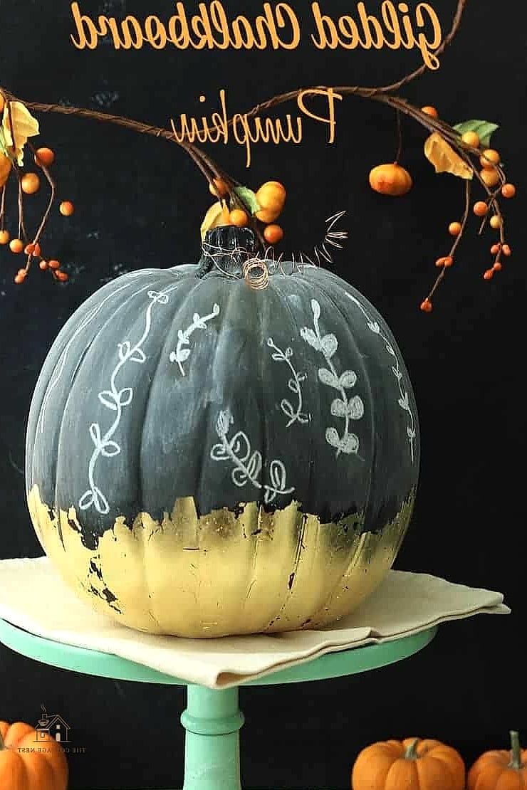 30 Quick Diy Fall Table Centerpieces on a Budget 23 Chalkboard Pumpkin Place Cards