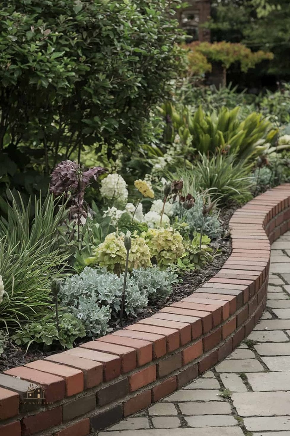 50 Beautiful Garden Border Ideas to Transform Your Space 2 Classic Brick Border