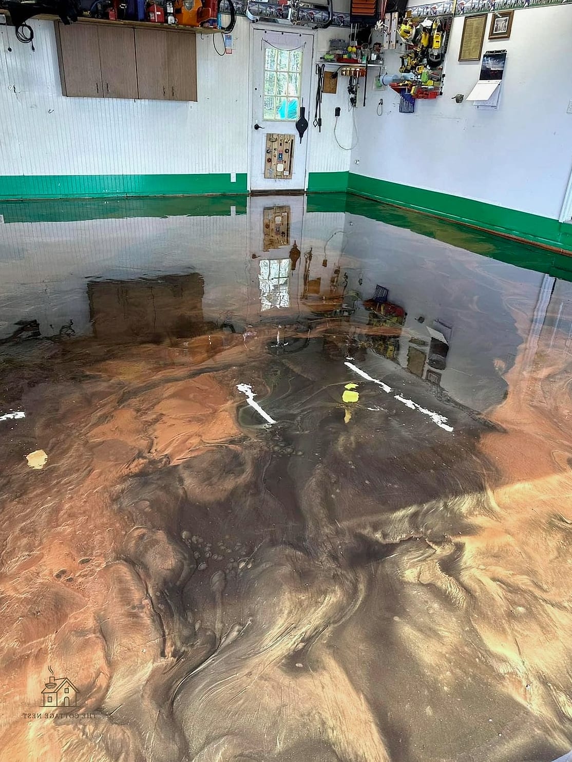 35 Chic Garage Floor Ideas for a Beautiful Home 35 Copper-Fleck Epoxy Accent