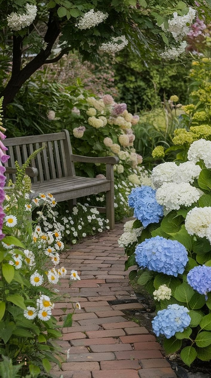 Create a Cottage-Style Border With Mixed Heights