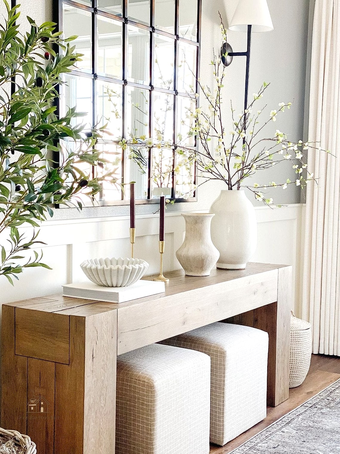 25 Chic Entryway Table Decor Ideas for a Beautiful Home 13 A Curated Collection of Small Objects