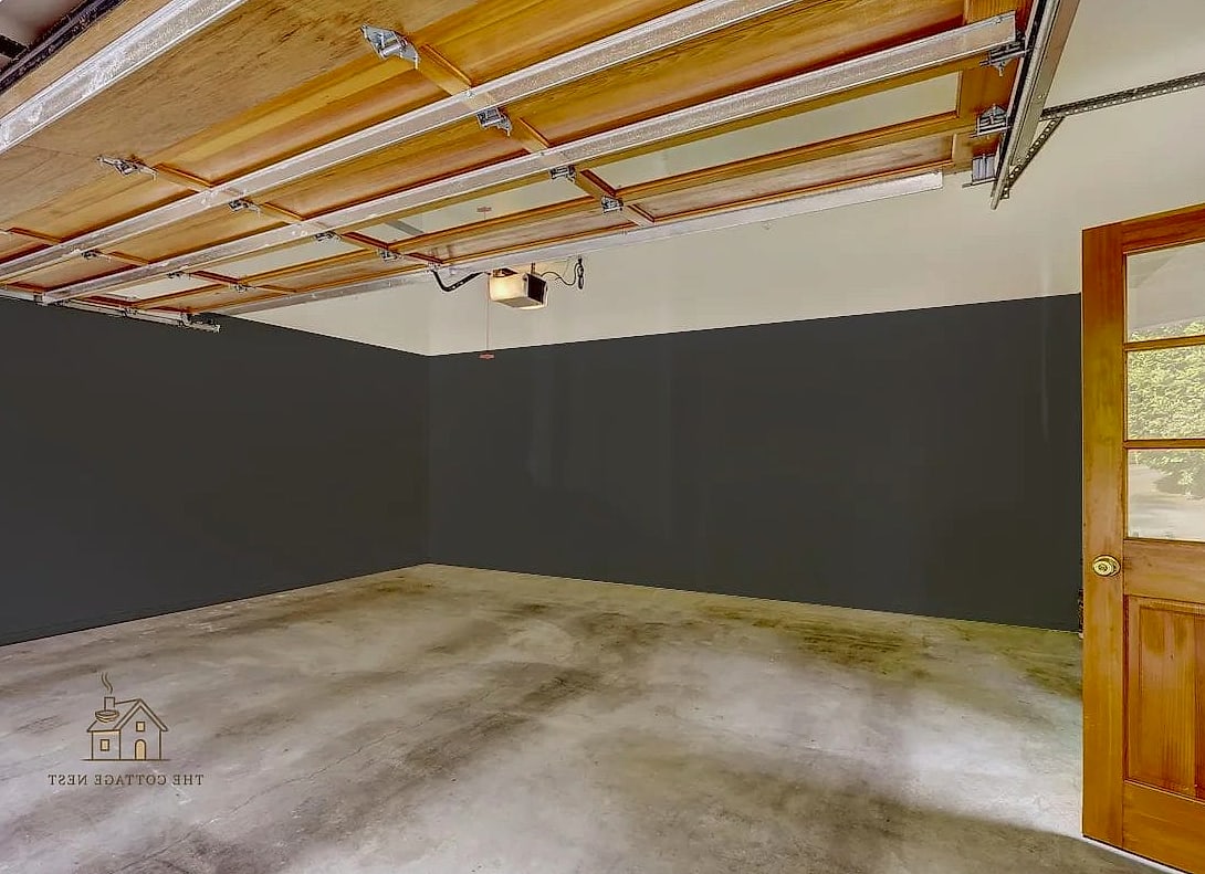45 Chic Garage Painting Ideas for a Beautiful Home 4 Deep Charcoal Accent Wall