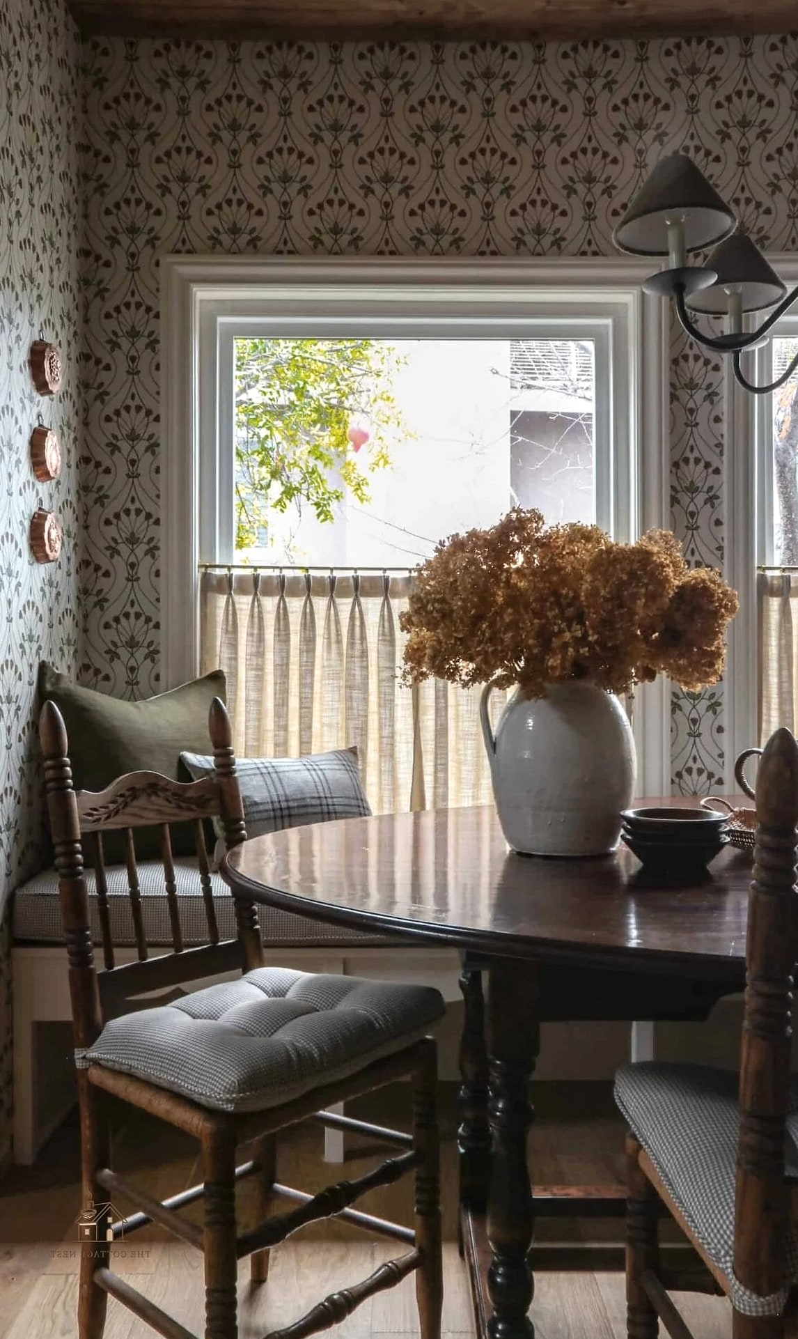 45 Brilliant Dining Room Table Centerpiece Ideas to Copy Right Now 34 Dried Hydrangeas in a Ceramic Pitcher