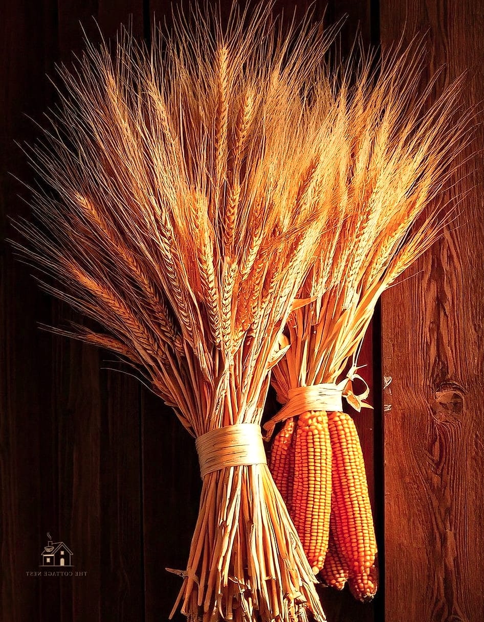 15 Brilliant Fall Kitchen Decor to Copy Right Now 5 Dried Wheat or Pampas Grass in a Vase