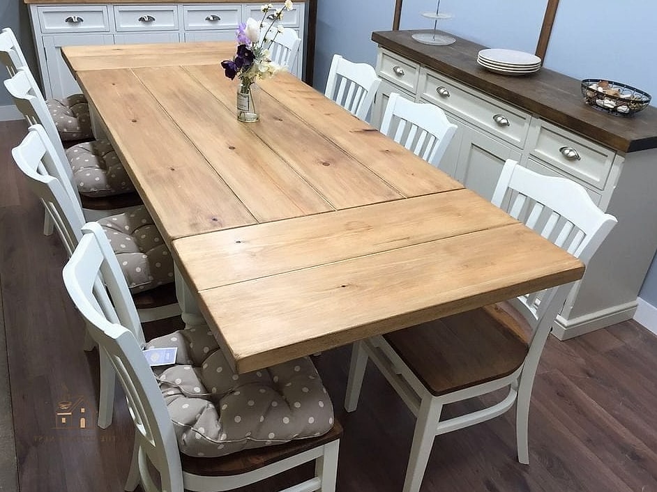 25 Chic Farmhouse Dining Room Table Ideas for a Beautiful Home 9 Extendable Farmhouse Table