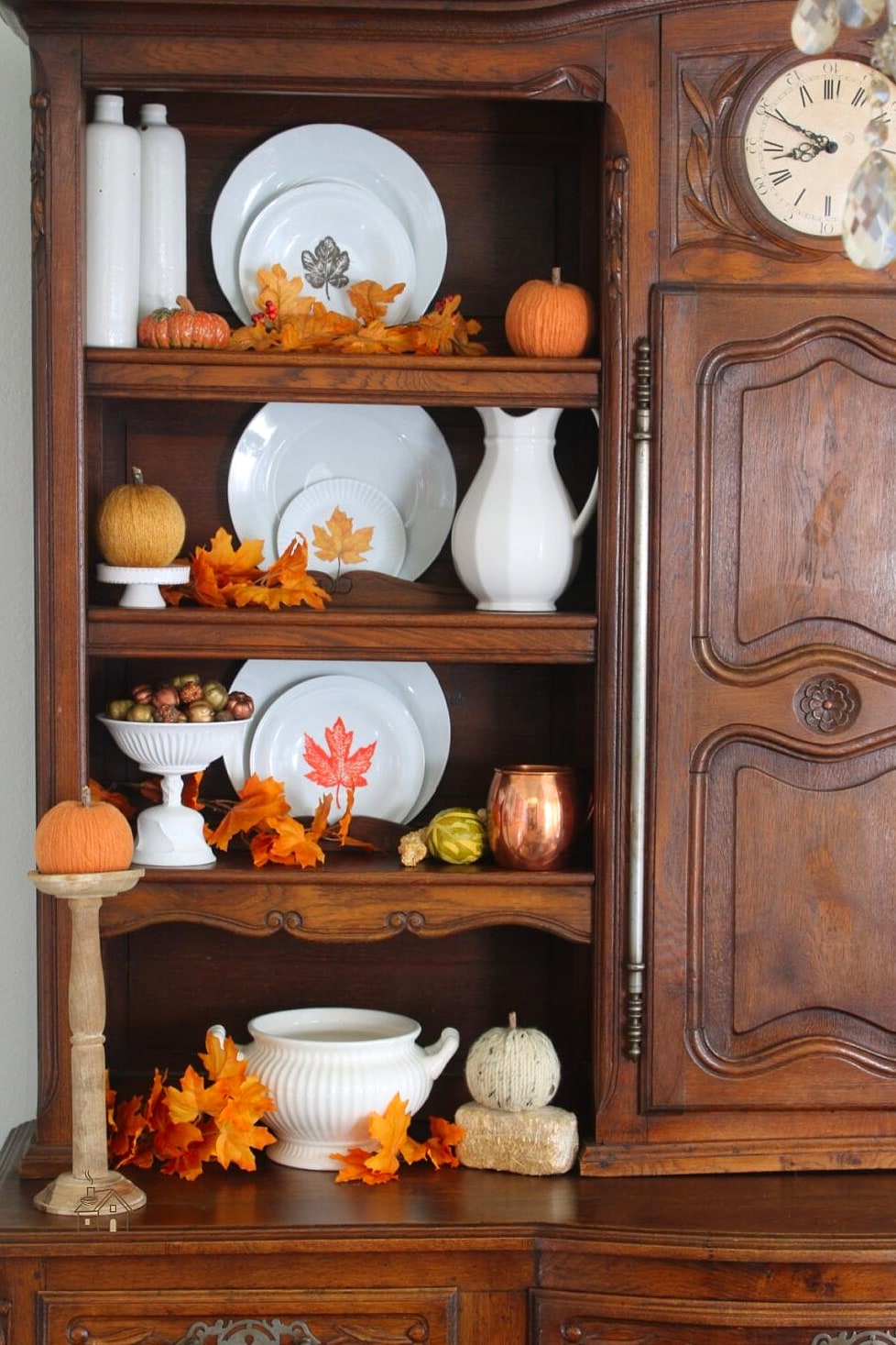 30 Dreamy Fall Hutch Decor Ideas to Try This Season 9 Faux Fall Foliage Garland