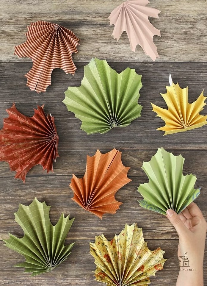 30 Quick Diy Fall Table Centerpieces on a Budget 27 Foraged Leaf Bowl