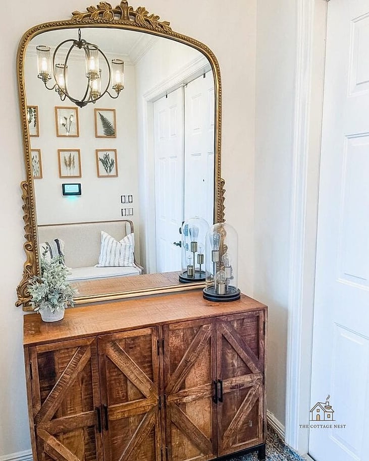 25 Creative Entryway Decor Ideas That Will Inspire You 19 Framed Mirrors Leaning on the Floor
