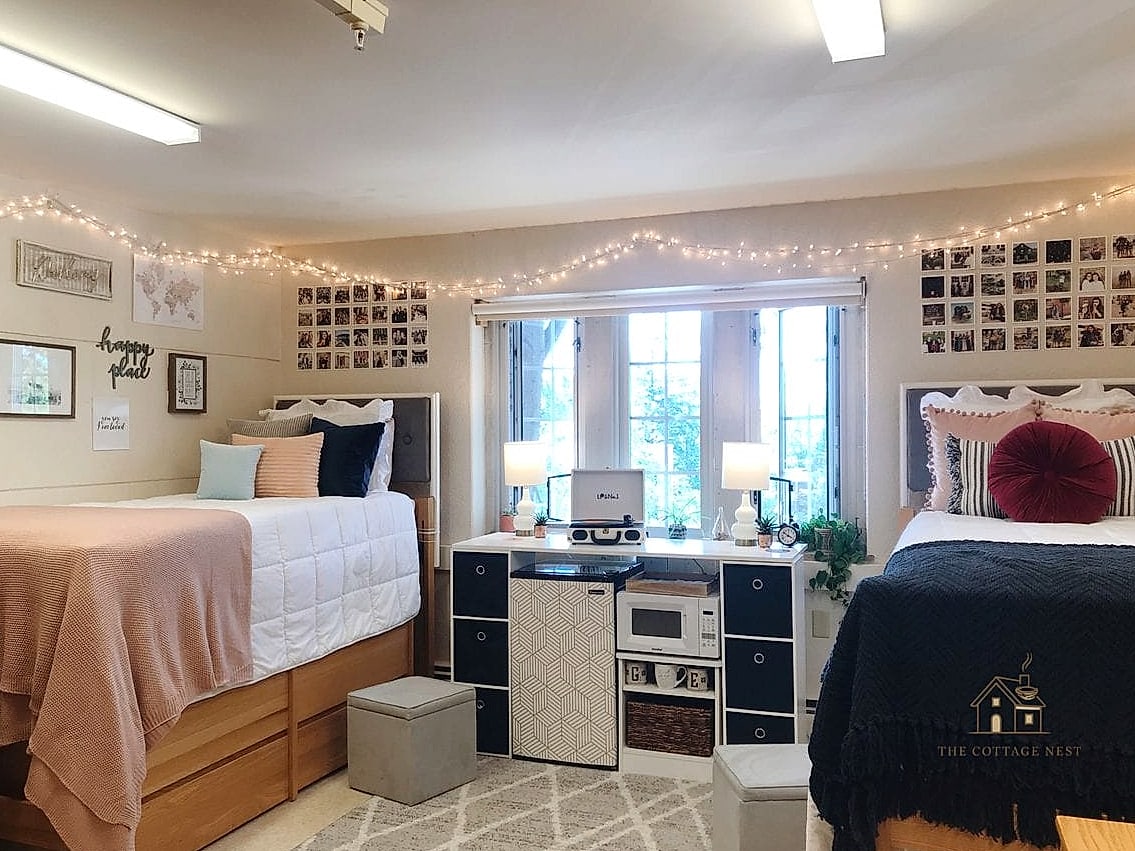 50 Amazing College Dorm Room Ideas on a Budget 37 Hanging Jewelry Organizer