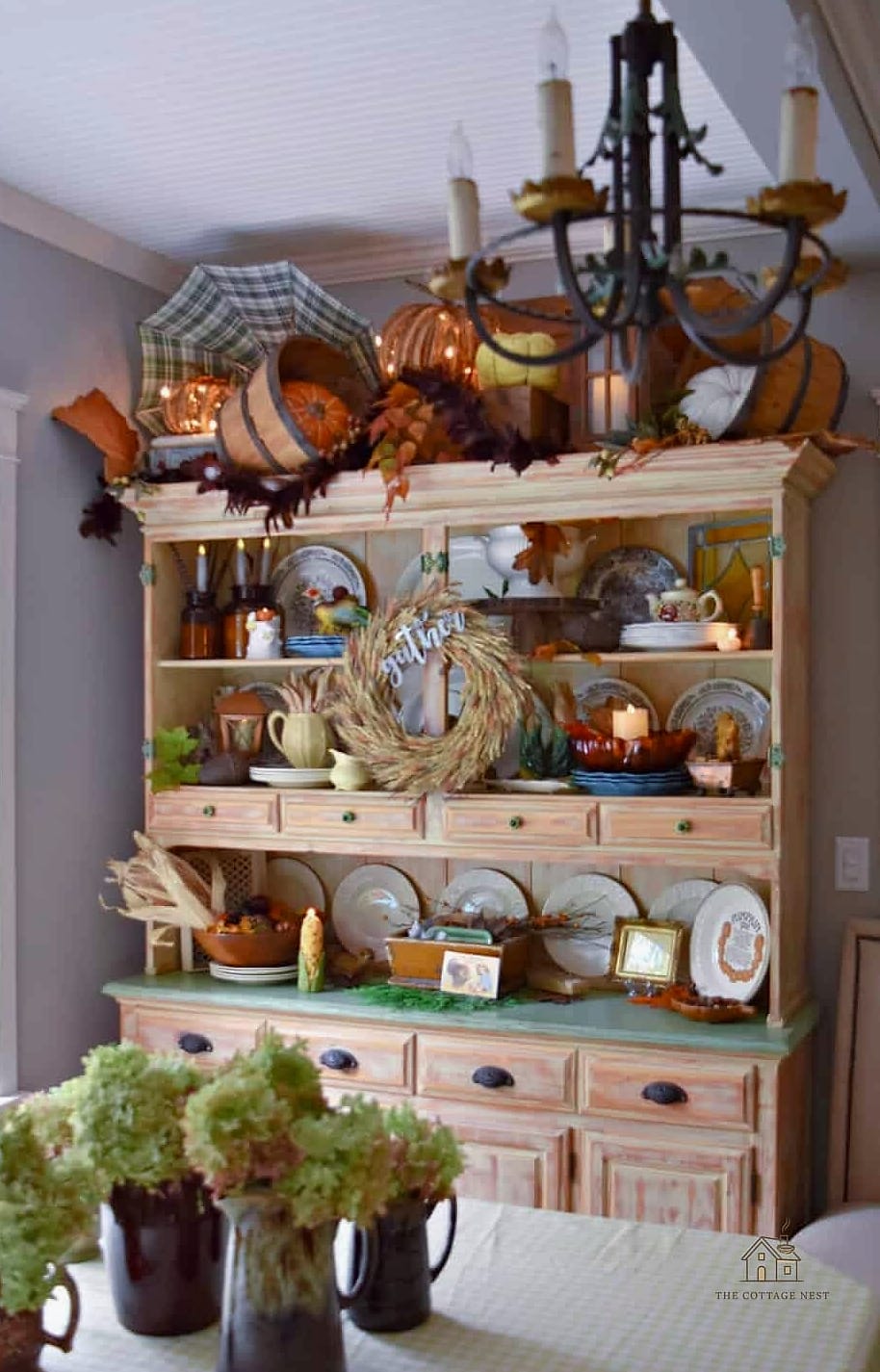 30 Dreamy Fall Hutch Decor Ideas to Try This Season 15 Harvest-Themed Table Runner Backdrop