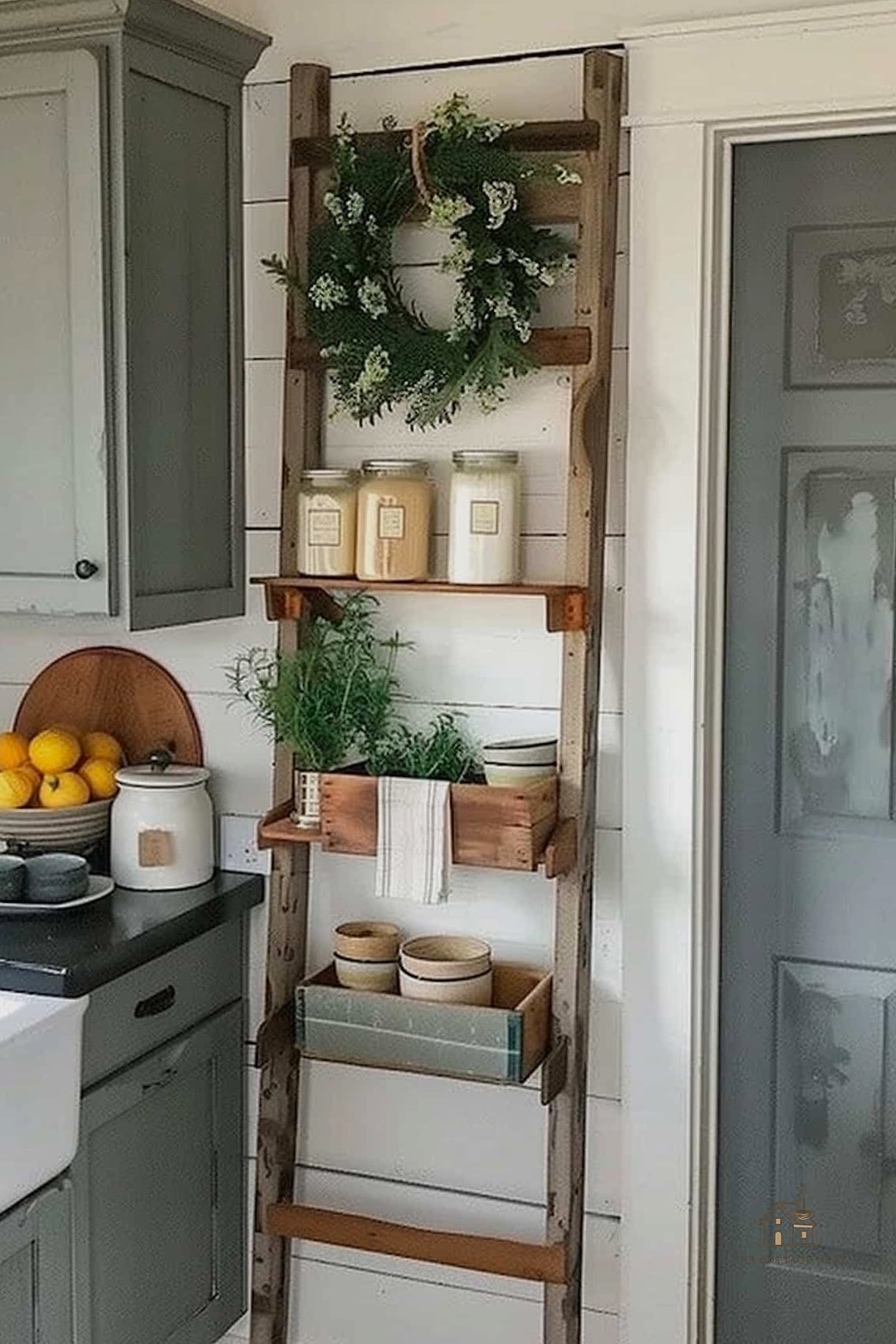 35 Gorgeous Farmhouse Dining Room Decor Ideas That Are Totally Doable 22 Ladder Shelf or Blanket Ladder Display