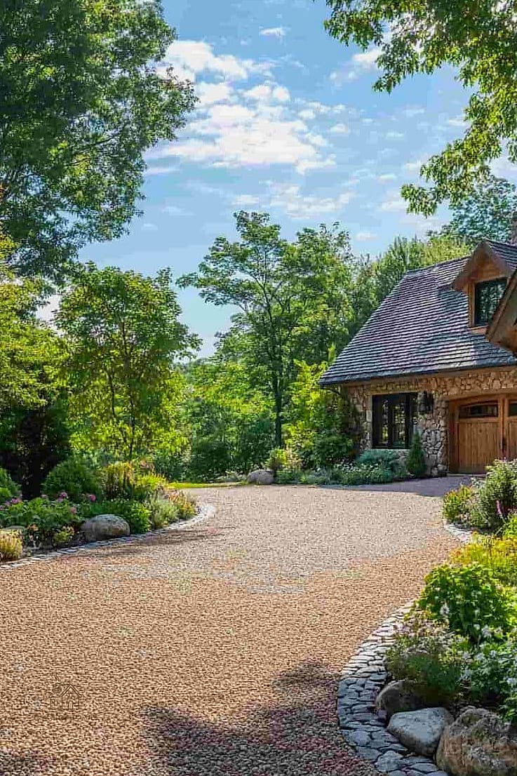 20 Cozy Driveway Landscaping Ideas Worth Pinning 8 Low Ground Cover Instead of Mulch