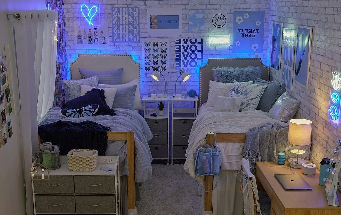 25 Gorgeous Dorm Room Ideas For Guys That Are Totally Doable 22 Magnetic Spice Rack Repurposed for Desk Supplies