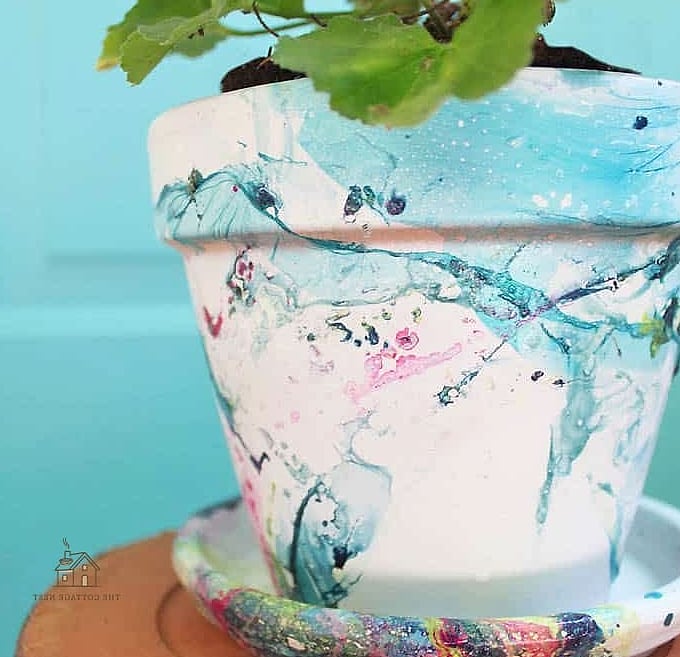 30 Amazing Flower Pots Painting Ideas on a Budget 10 Marbled Paint Pour Technique