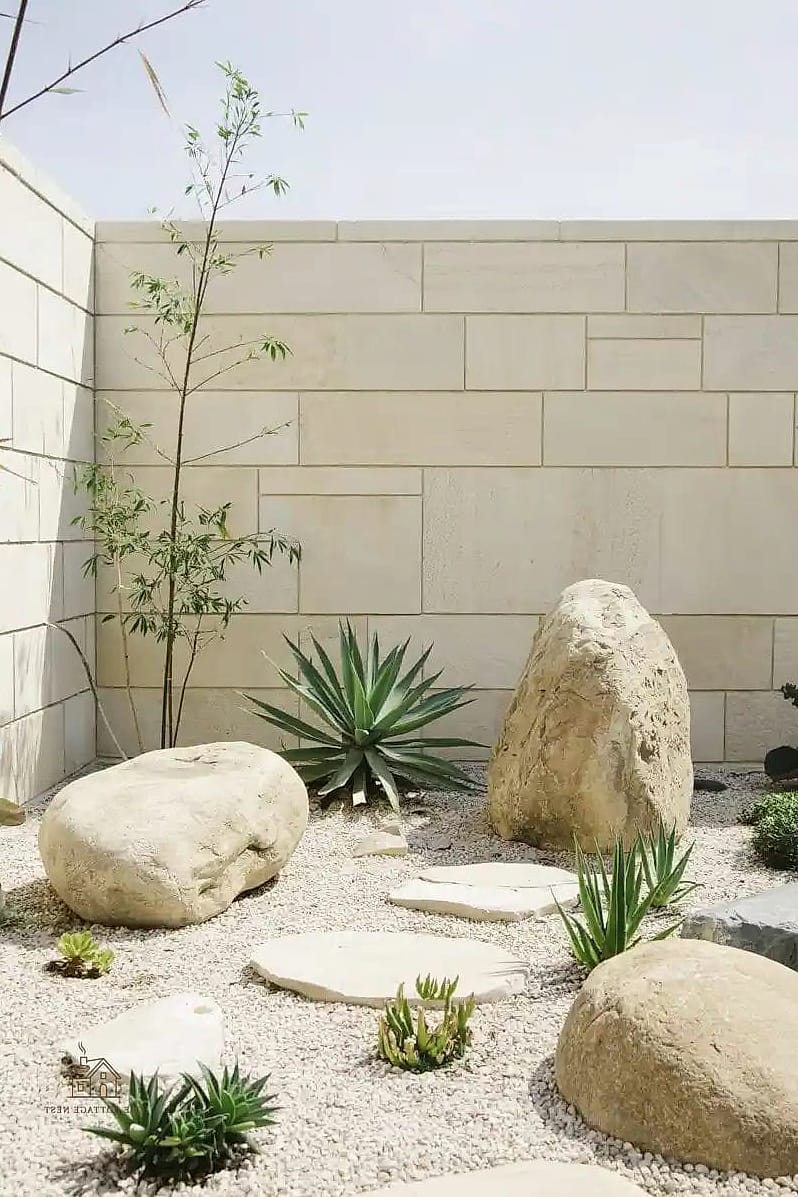 Minimalist Gray Gravel Garden