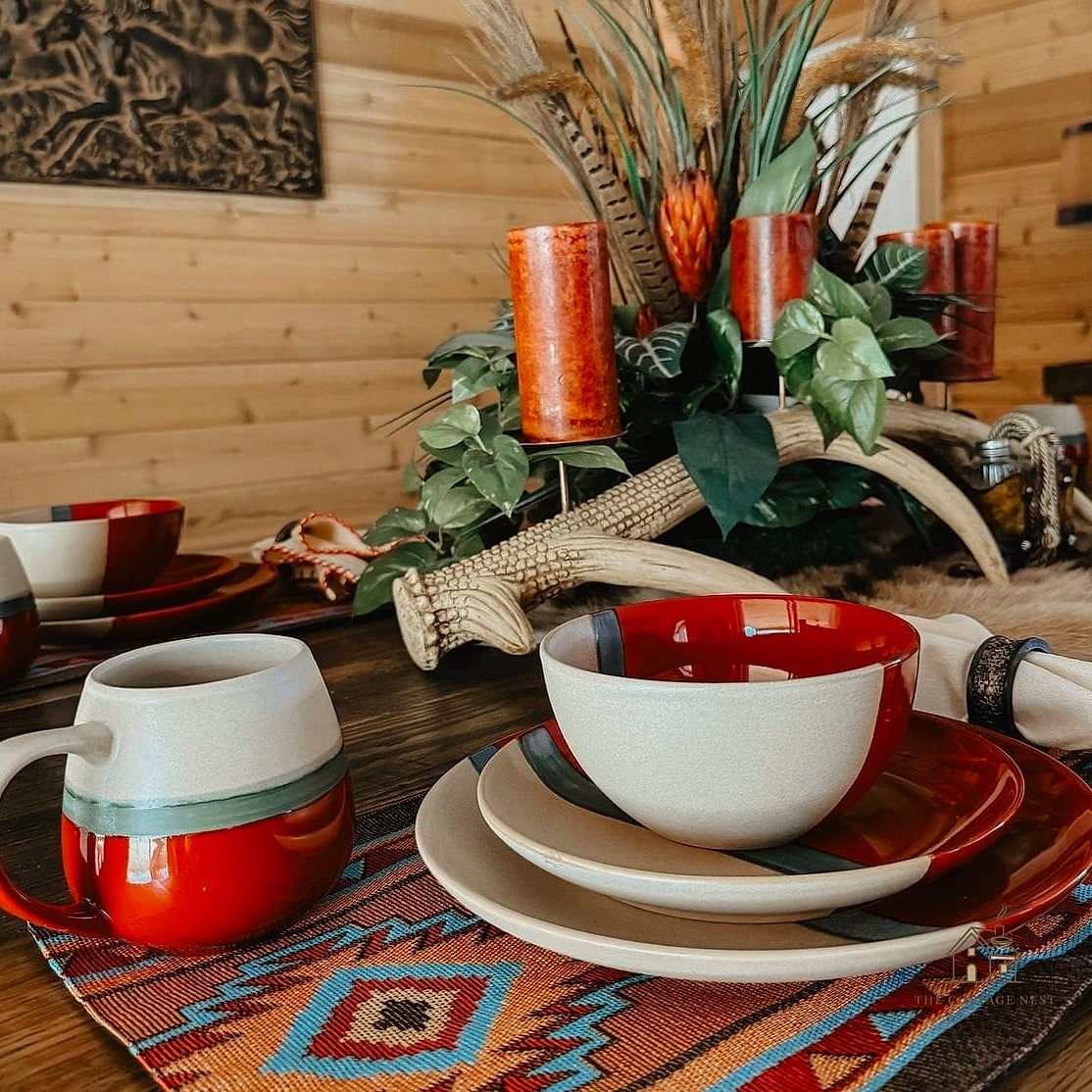 40 Cozy Boho Dining Room Decor Ideas Worth Pinning 28 Mismatched Dinnerware Display