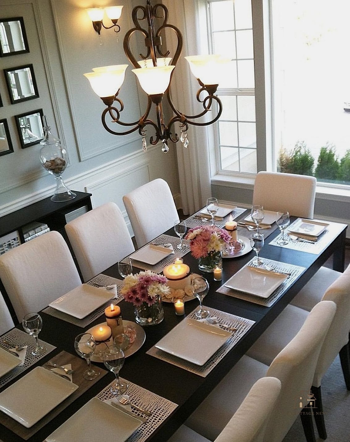 40 Beautiful Dining Room Table Decor Ideas to Transform Your Space 27 A Runner with Botanical Print