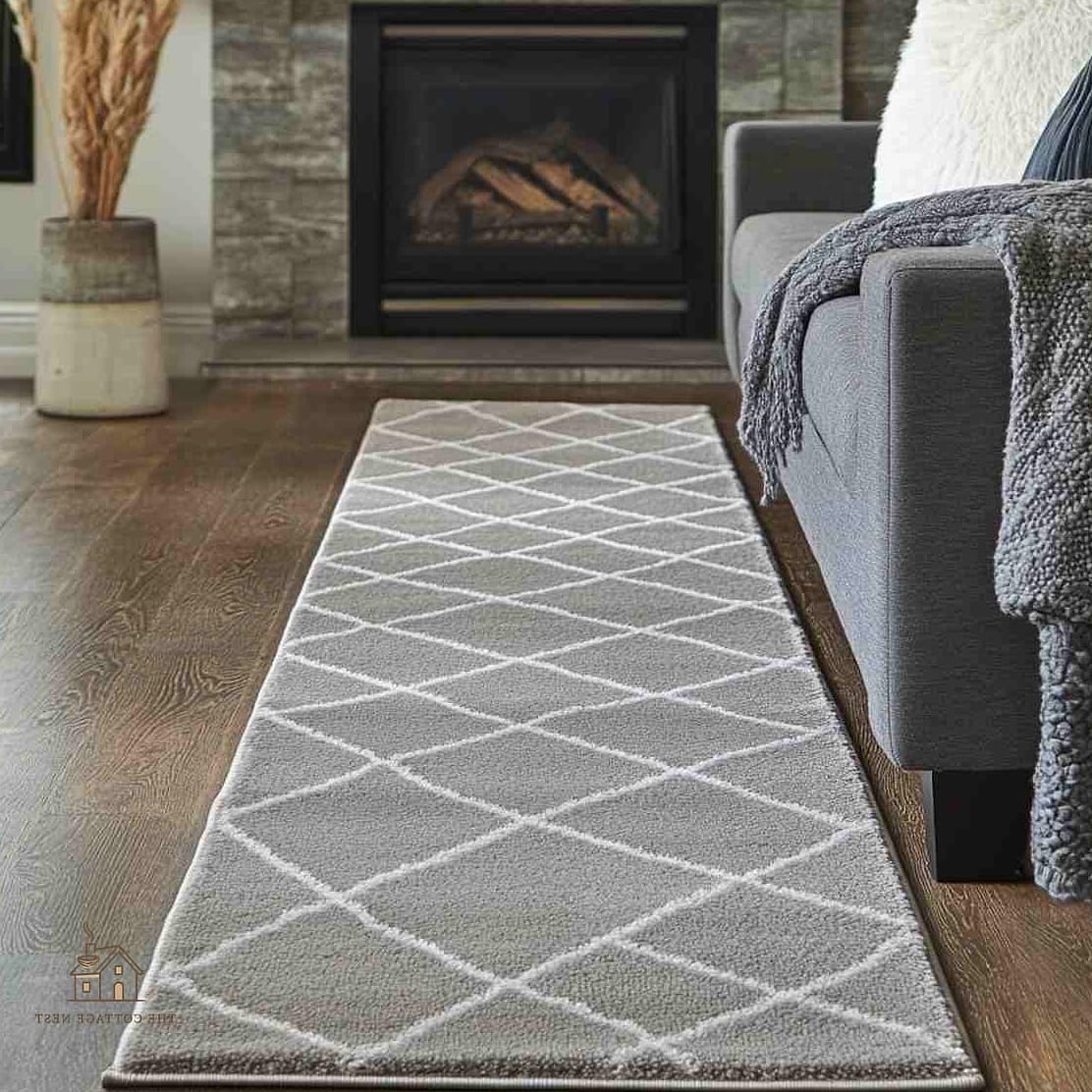 20 Cozy Entryway Runner Rug Ideas Worth Pinning 17 Runner Rugs with Diamond or Trellis Patterns