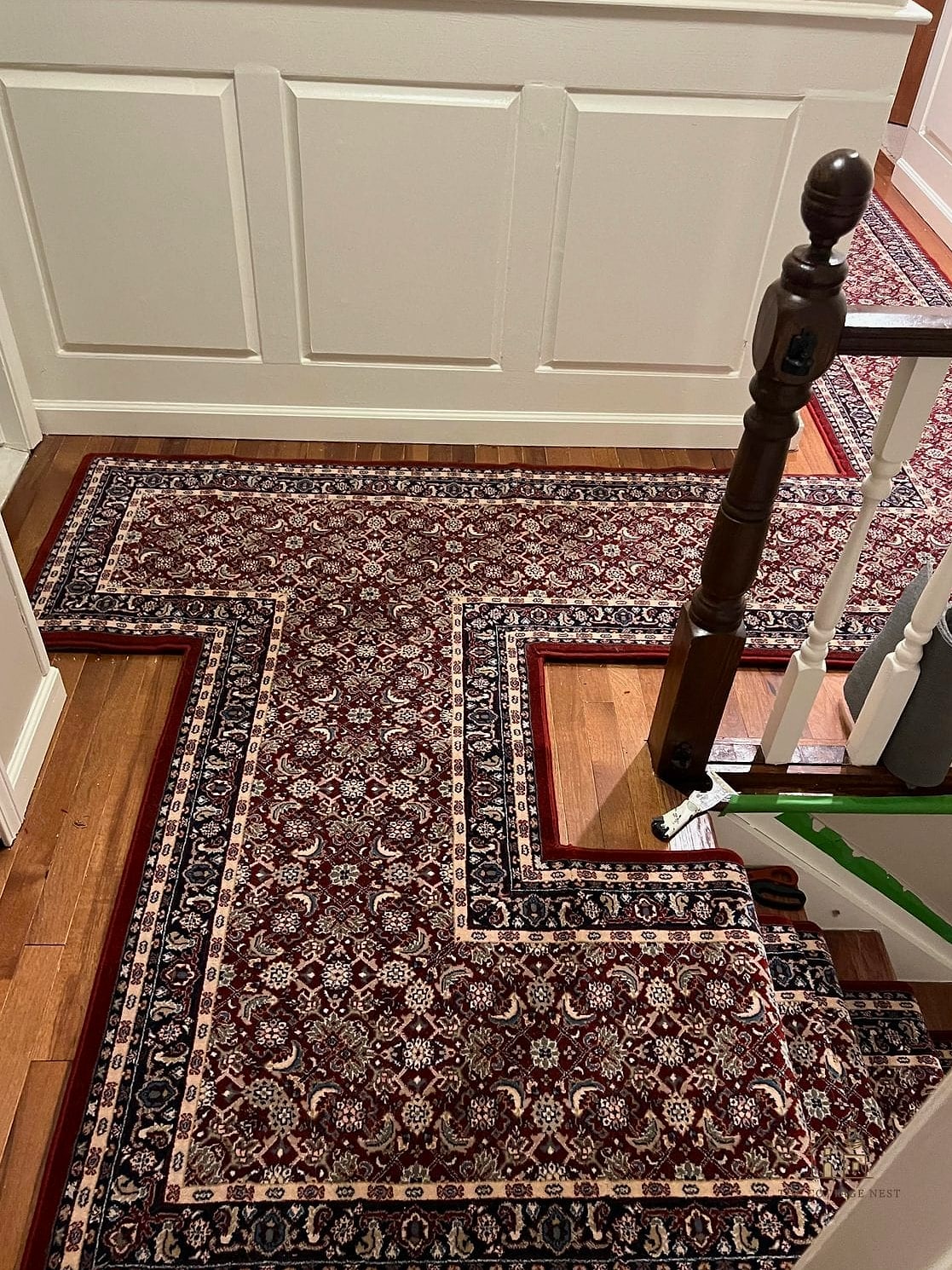 25 Brilliant Stair Runners Ideas to Copy Right Now 12 Runner with a Scalloped or Wave Pattern