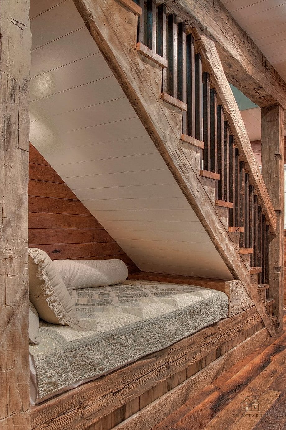 Rustic Barn Red