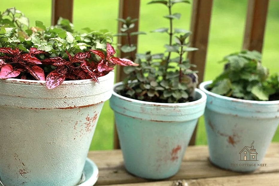 30 Amazing Flower Pots Painting Ideas on a Budget 12 Rustic Distressed Farmhouse Look