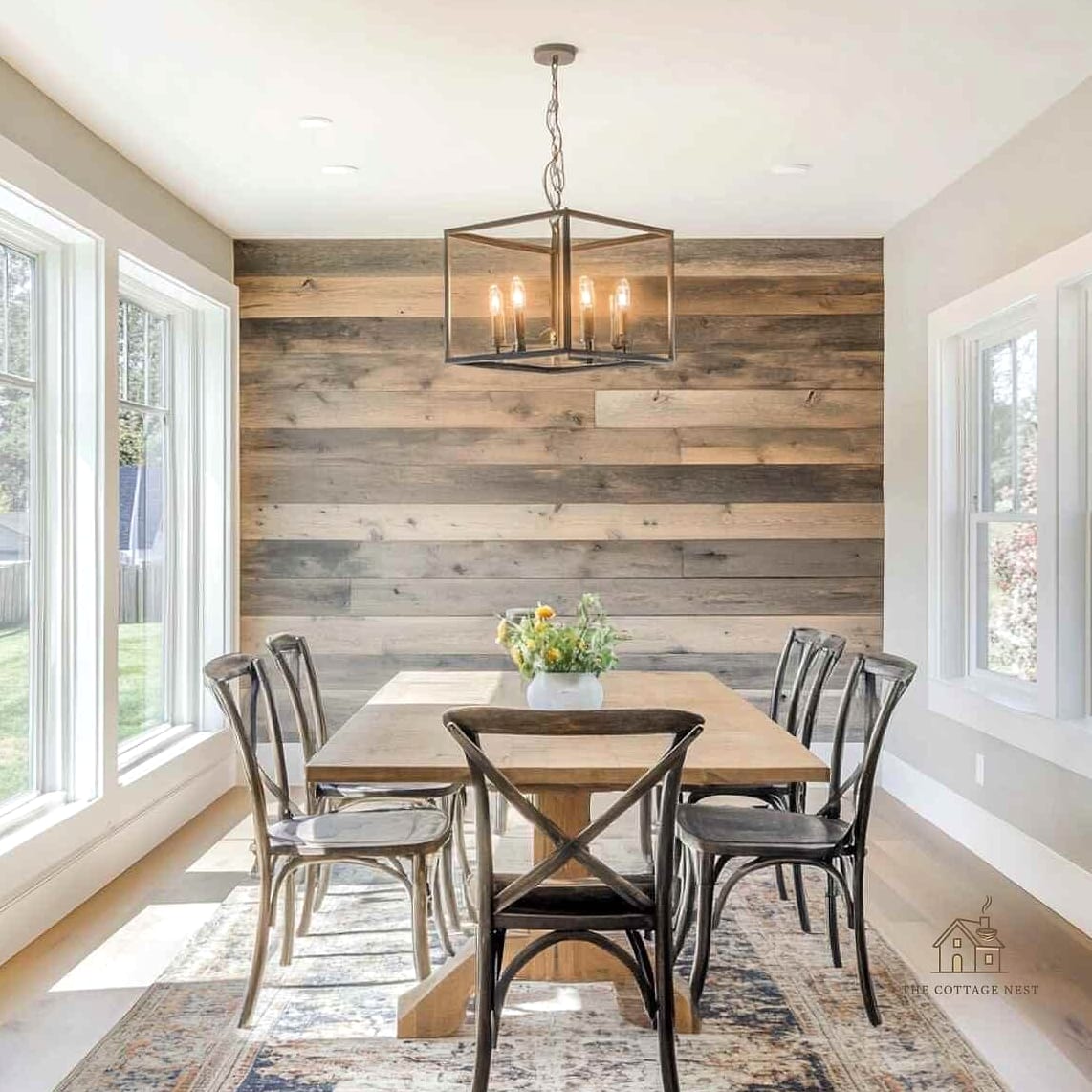 35 Gorgeous Farmhouse Dining Room Decor Ideas That Are Totally Doable 4 Shiplap Accent Wall