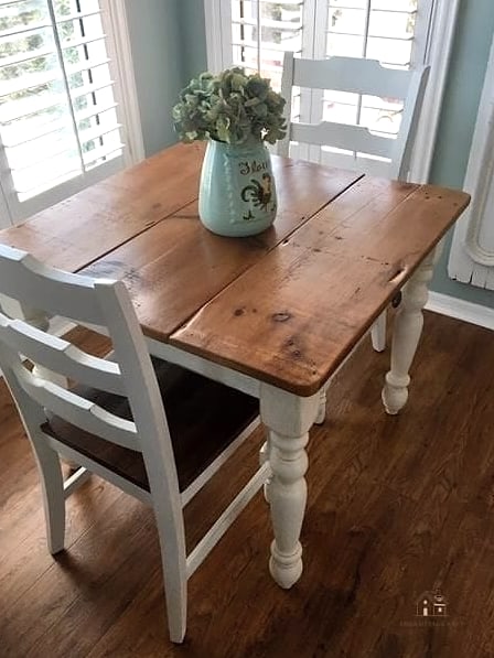 25 Chic Farmhouse Dining Room Table Ideas for a Beautiful Home 15 Small Farmhouse Table for Apartments