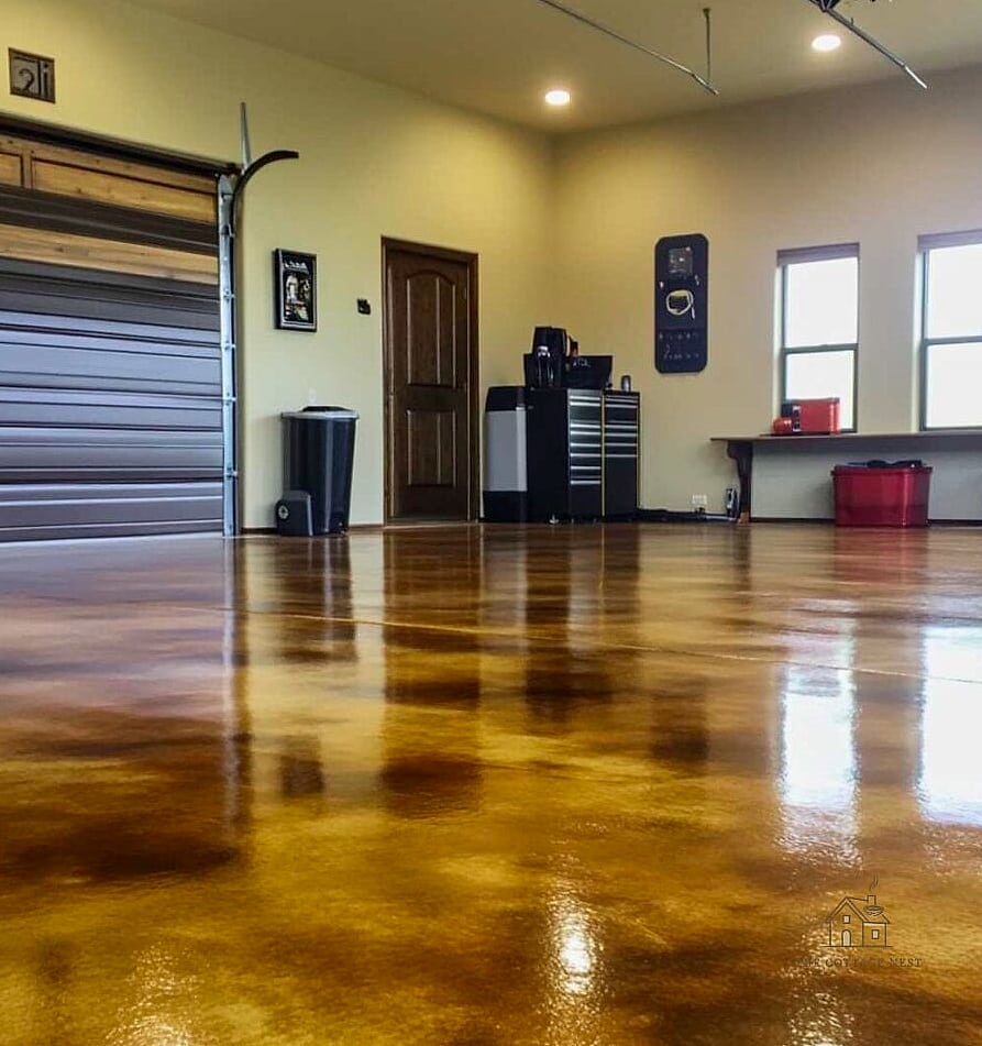 35 Chic Garage Floor Ideas for a Beautiful Home 7 Stained Concrete in Earth Tones